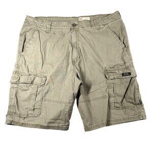 Wrangler Mens 38x10 Olive Green Relaxed Fit Cargo Shorts‎ Flat Front Pockets
